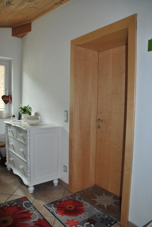 Ferienwohnung Kirstin Pfeifhofer Oetz Exterior foto