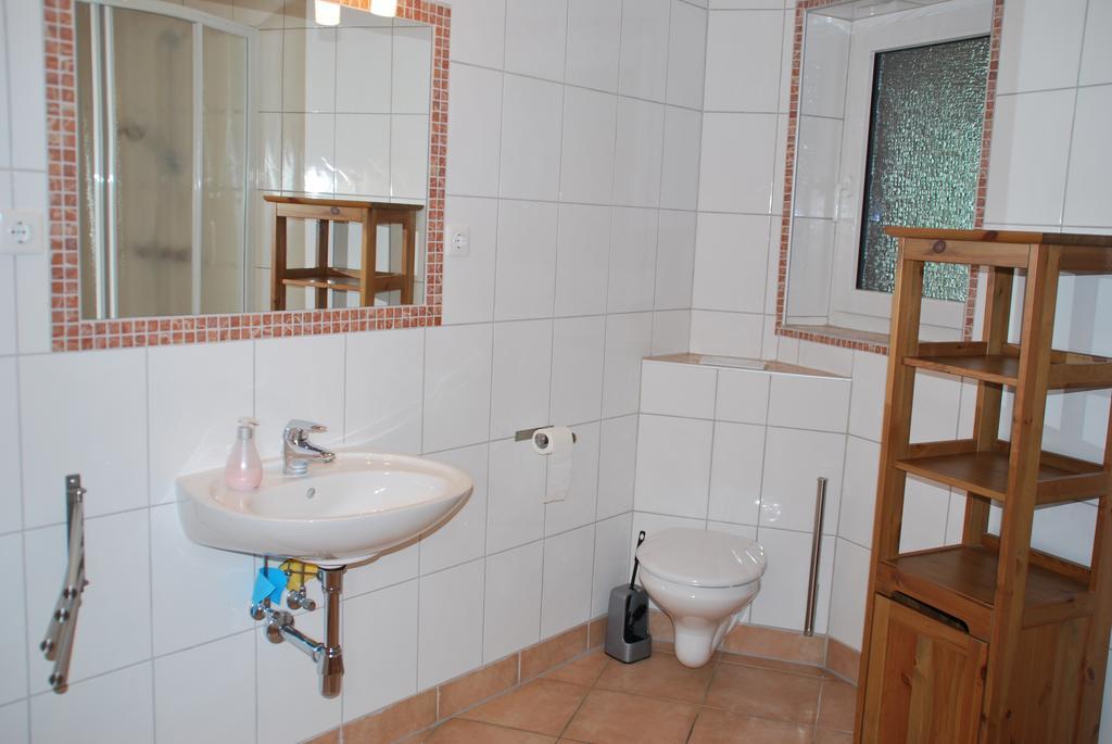 Ferienwohnung Kirstin Pfeifhofer Oetz Exterior foto